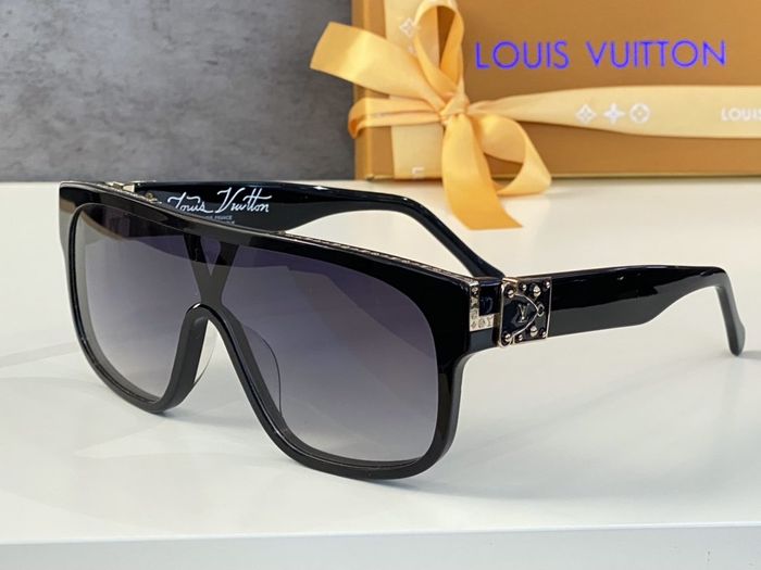 Louis Vuitton Sunglasses Top Quality LVS00413